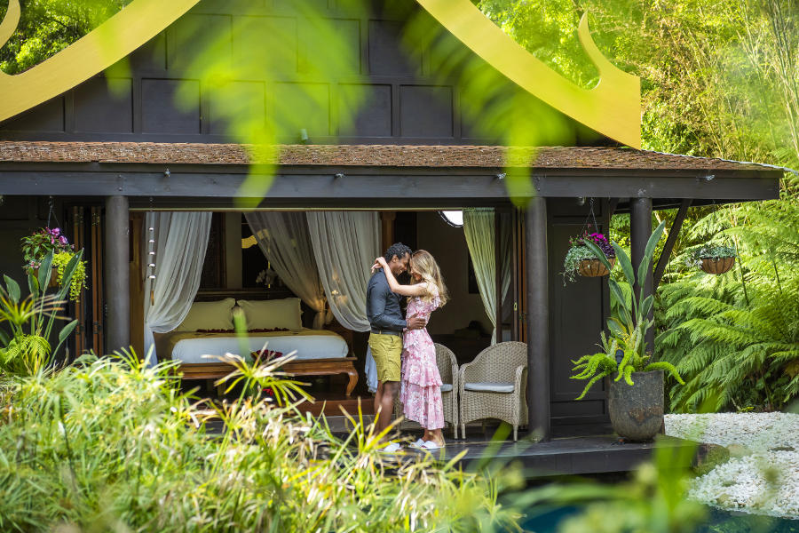 unique-accommodation-for-couples-3.jpg