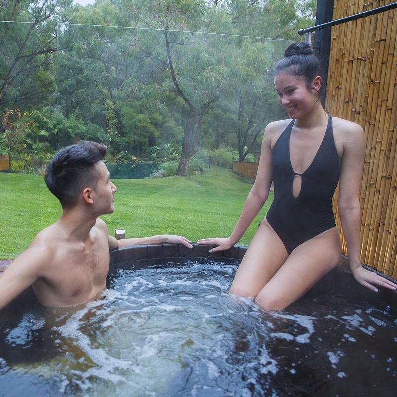 Hottub2800X800